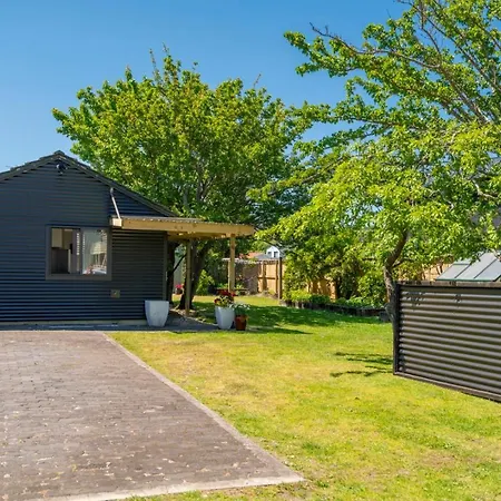 Rooftops Accommodation Whitianga Exterior photo