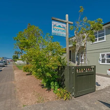 Rooftops Accommodation Whitianga Exterior photo