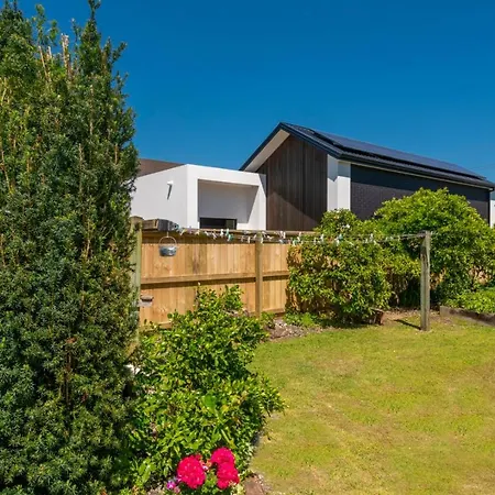 Rooftops Accommodation Whitianga Exterior photo