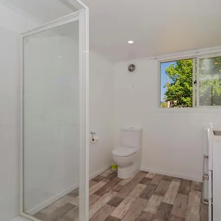 Rooftops Accommodation Whitianga Exterior photo
