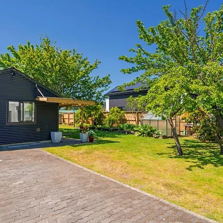 Rooftops Accommodation Whitianga Exterior photo
