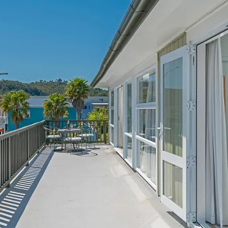 Rooftops Accommodation Whitianga Exterior photo